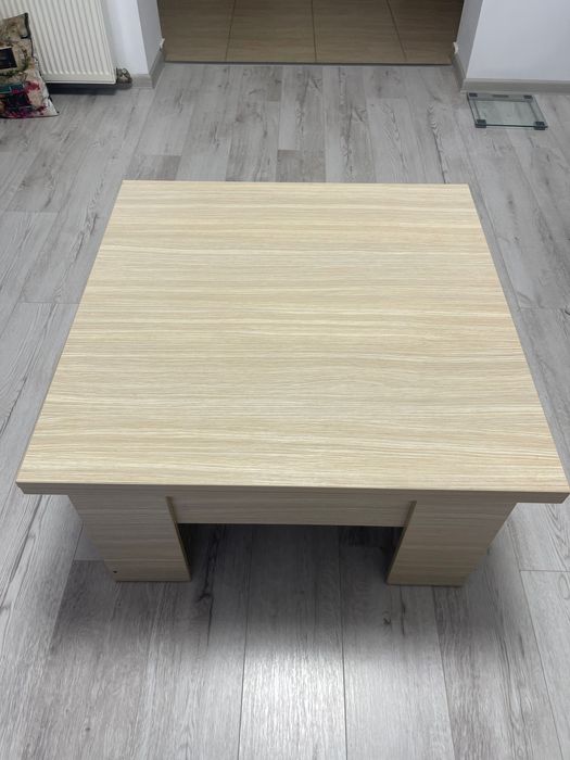 Masa extensibila pentru 8-10 persoane