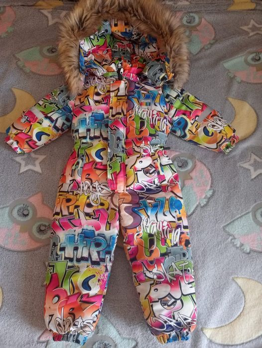 Продам детский комбинезон на рост 92 см.В идеальном состоянии.