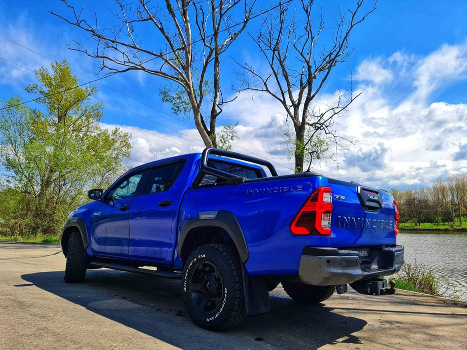 Toyota Hilux 2.8 D 204 CP 4x4 Double Cab AT Invincible