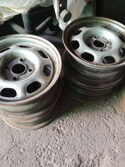 Диски для легковых автомобилей железные