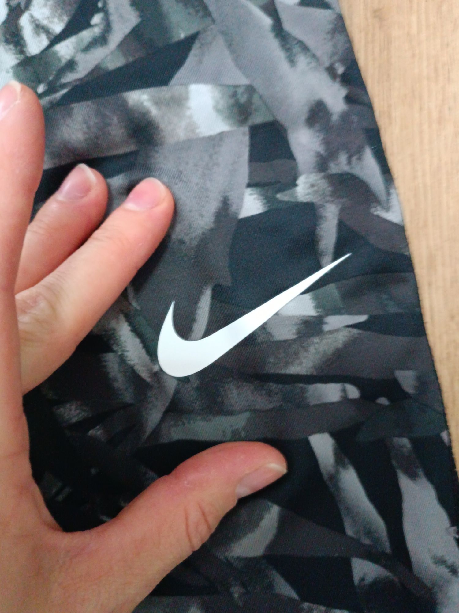 Дамски спортен клин Nike