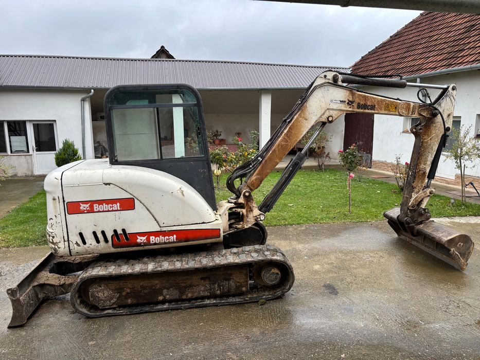 Servicii cu Mini-Excavator si Auto-Platforma Beius Oradea Zona Limitro