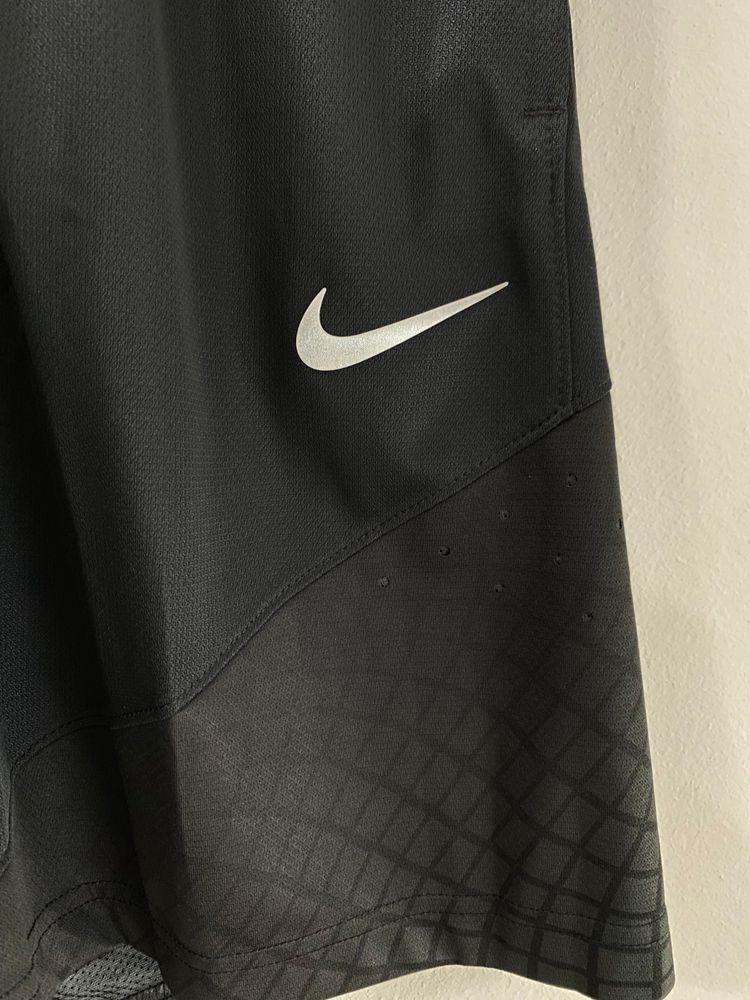 Sort Baschet Nike Elite Matrix Dri-Fit Noi Originali Marimi: M; L; XL