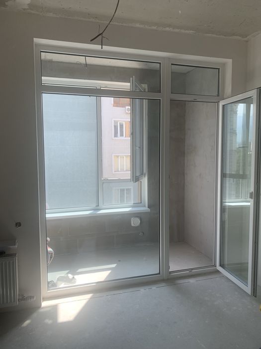 Витраж новый , BI-Group, 2,75х2,3 м с двойным стеклопакетом.