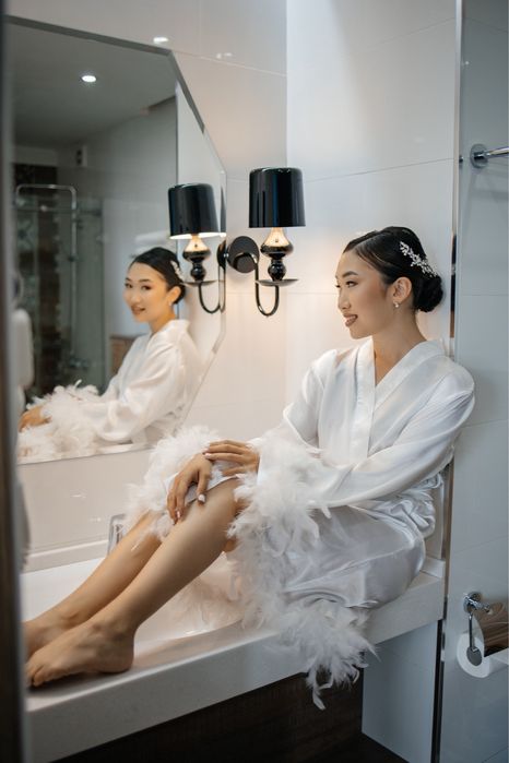 Халат невесты с перьями