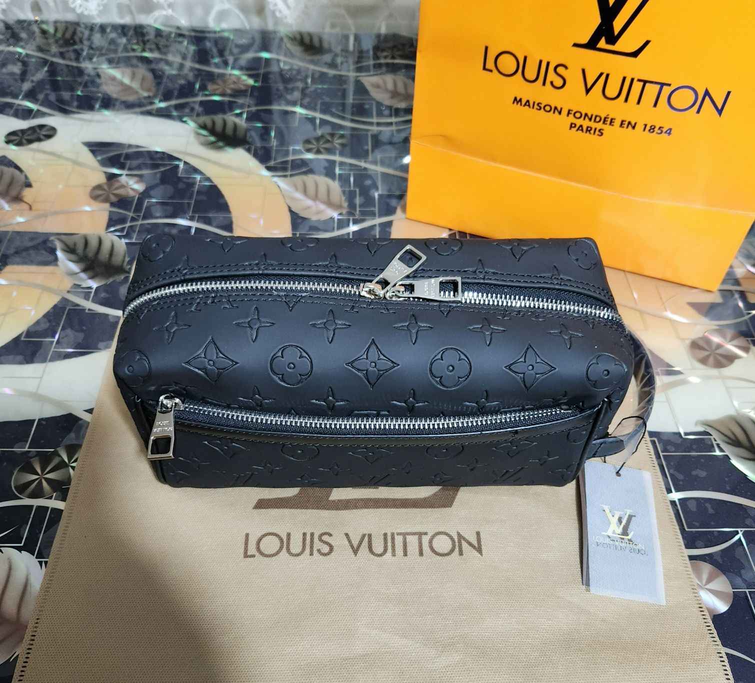 Клъч louis vuitton