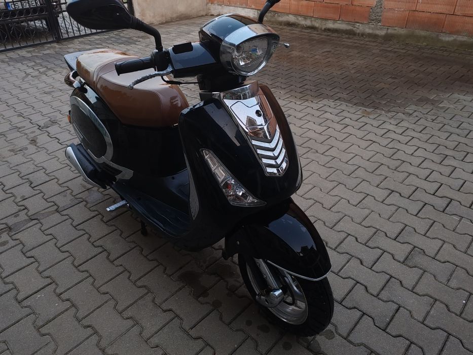 Scuter Razzo Venice Capri 125