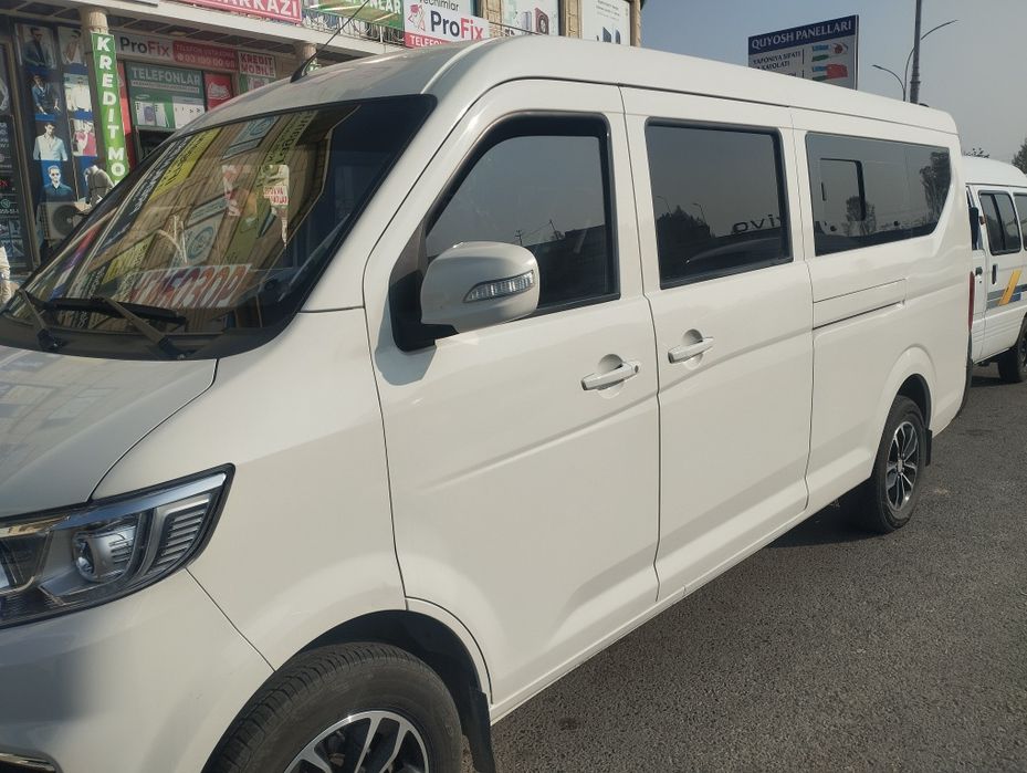 Чанган микроавтобус сотилади