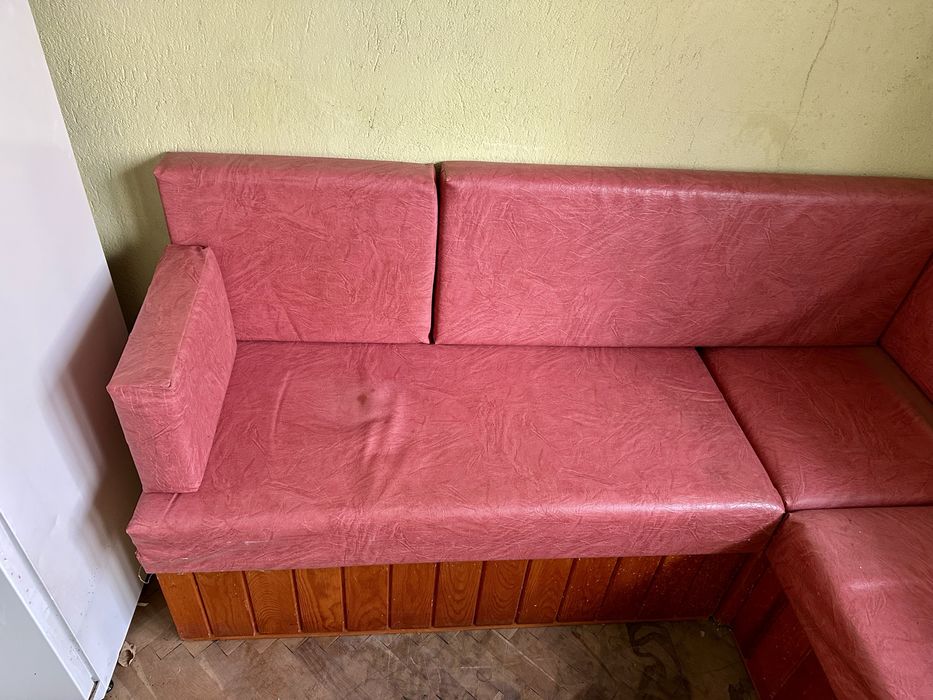 хладилник с фризер кухненски ъгъл ъглова витрина