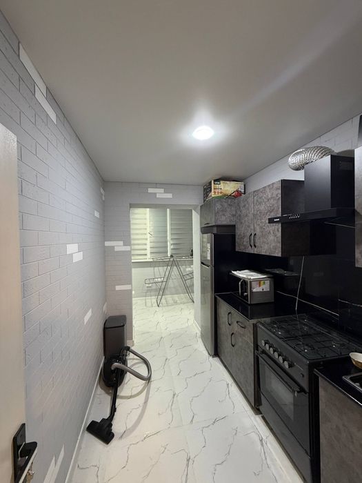 Olmazor Gai  AFIU Sarbon Turin Politexnika Milliy universiteti yonida