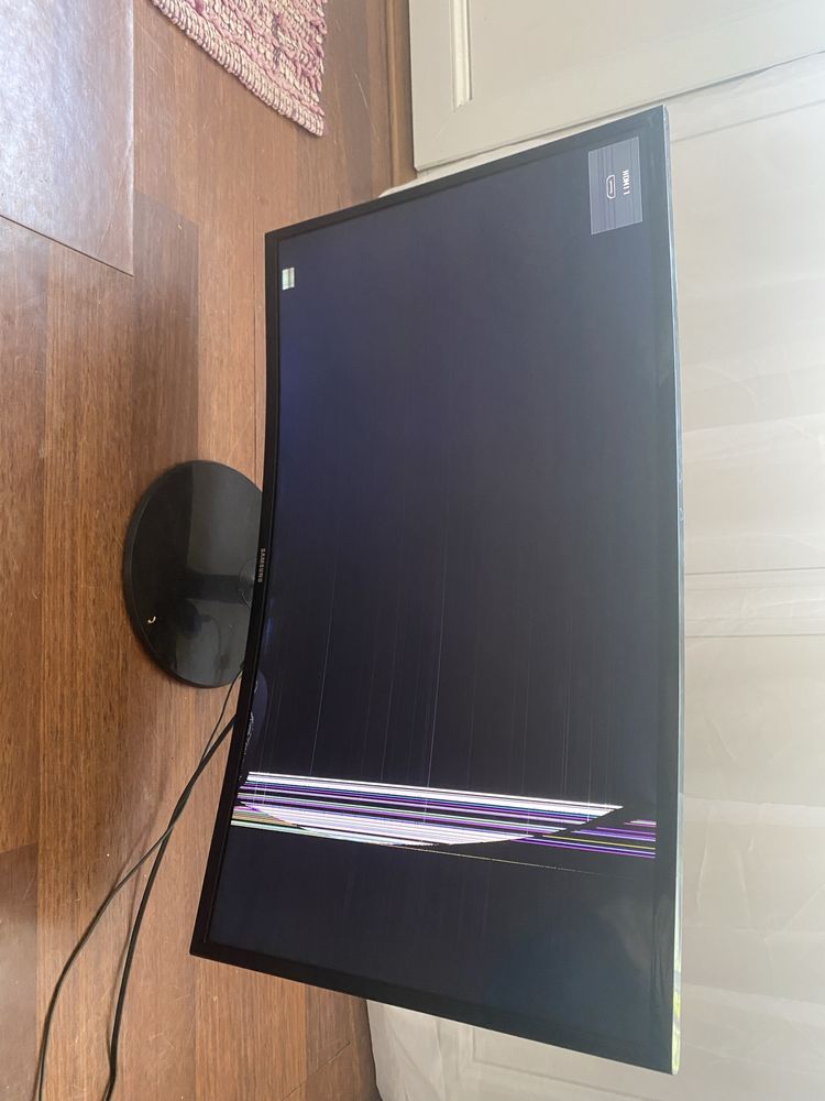 Monitor Samsung 32” defect