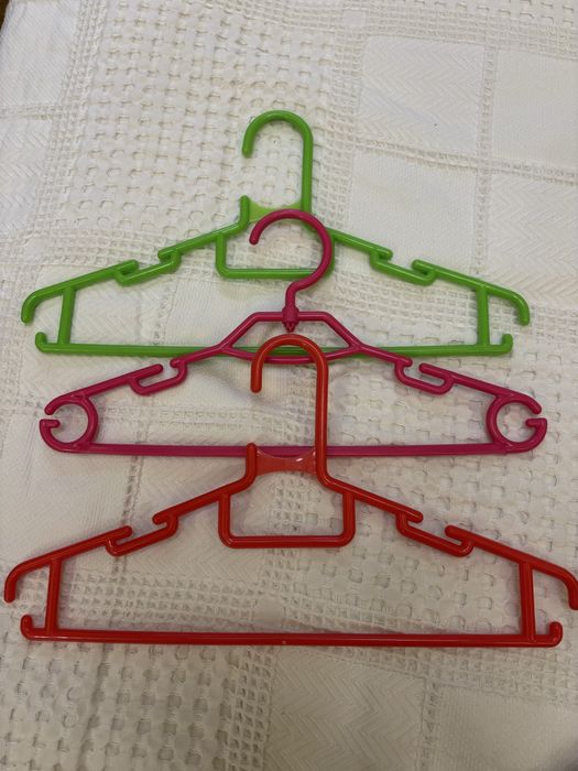Вешалки детские срочно поштучно дешево качественные