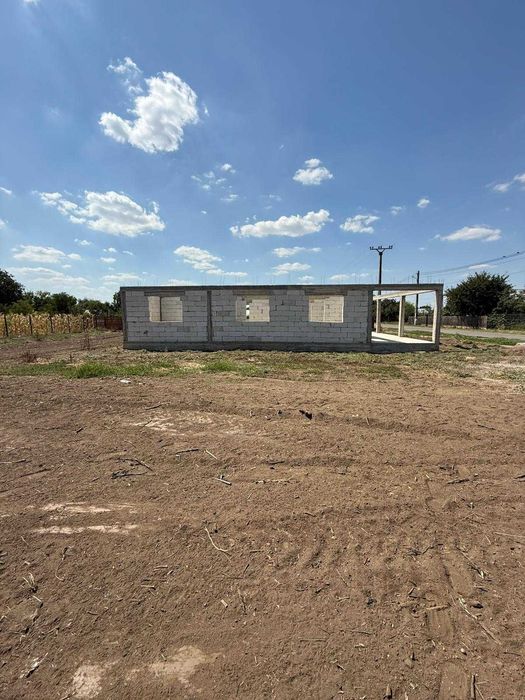 Executam acoperisuri complete sau partiale pentru case