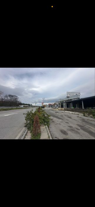 Продавам работещ РЕСТОРАНТ помещение ЗА ШОУРУМ АВТОКЪЩА