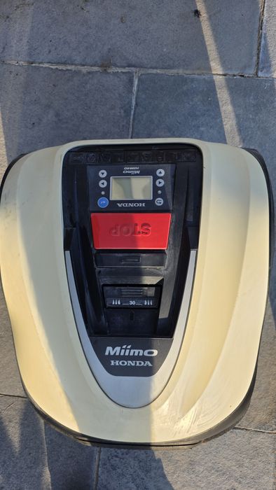 Vand robot tuns iarba Honda miimo HRM40