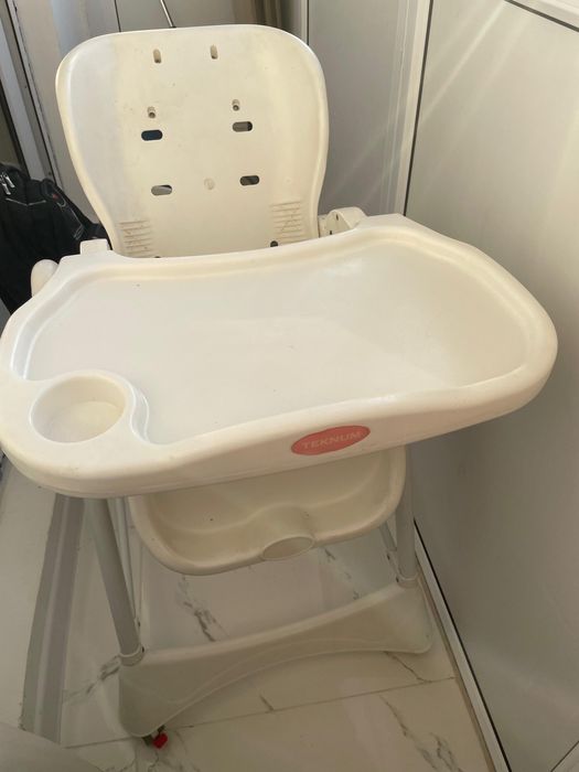 Детский столик белый