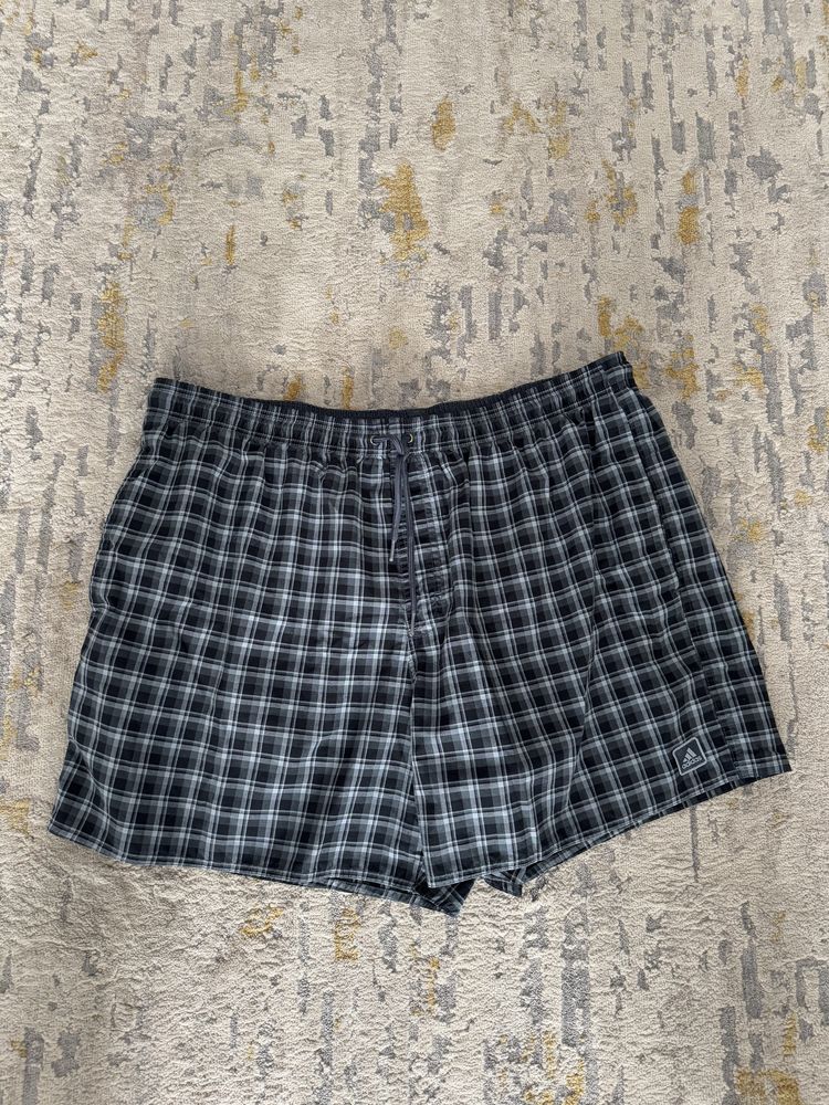Pantaloni scurti adidas