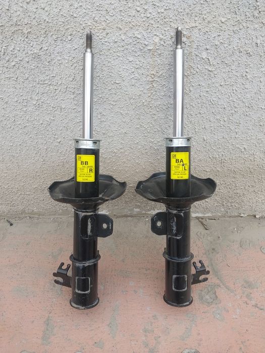 Амортизатор  жентра олдин 2 та