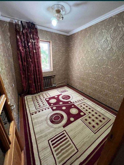 Срочно продается квартира 2/2/9 Юнусабад 11,  вдоль дороги