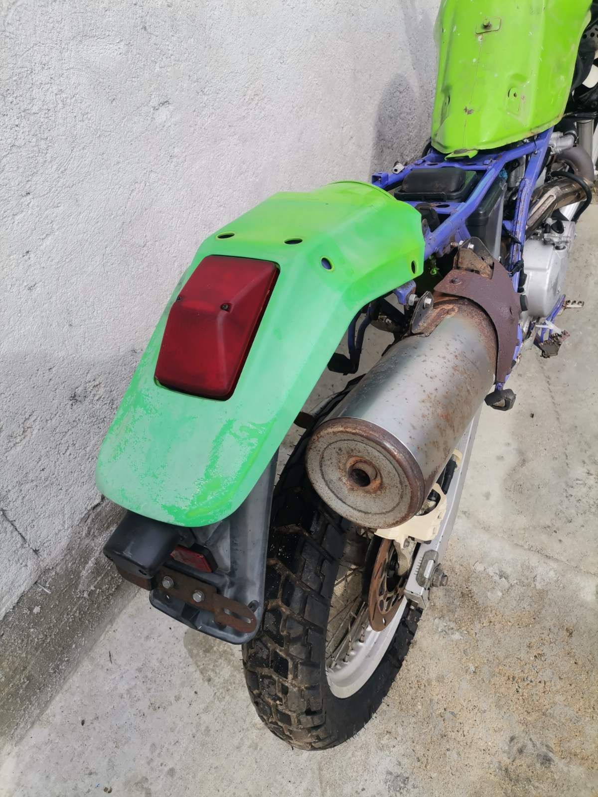 Само на части Kawasaki klx 650