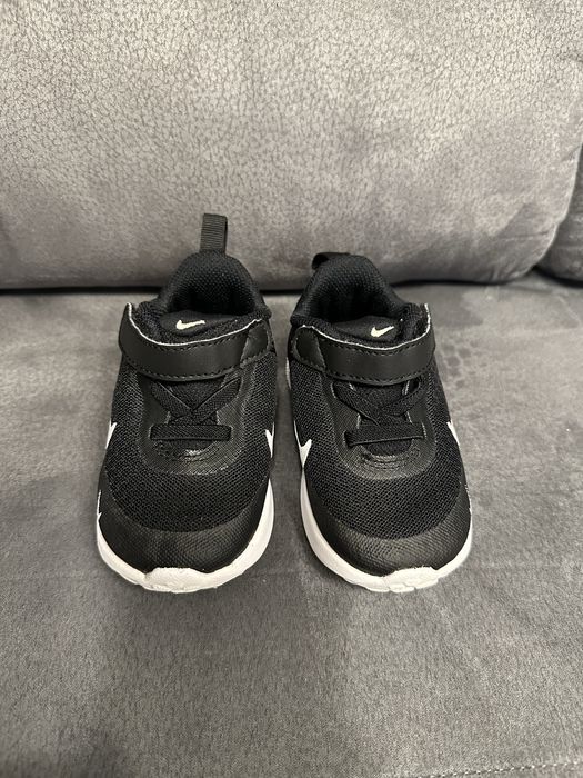 Спортни обувки Nike revolution 7 baby 21 размер