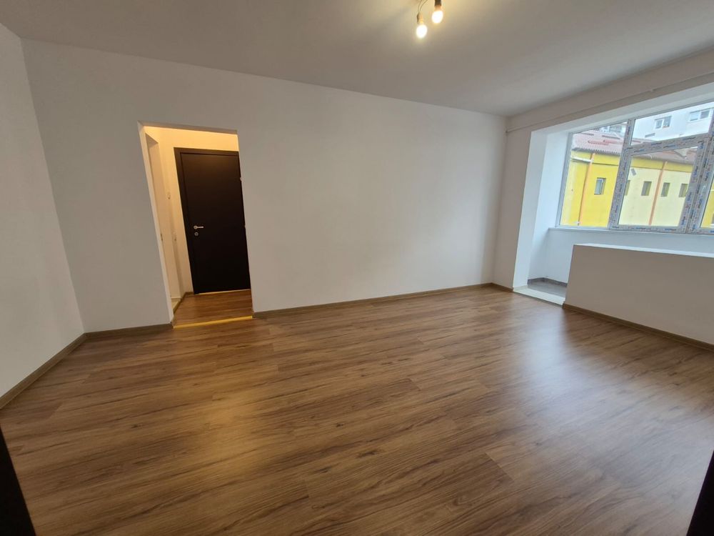 Apartament de vanzare centru  independentei 124 Braila