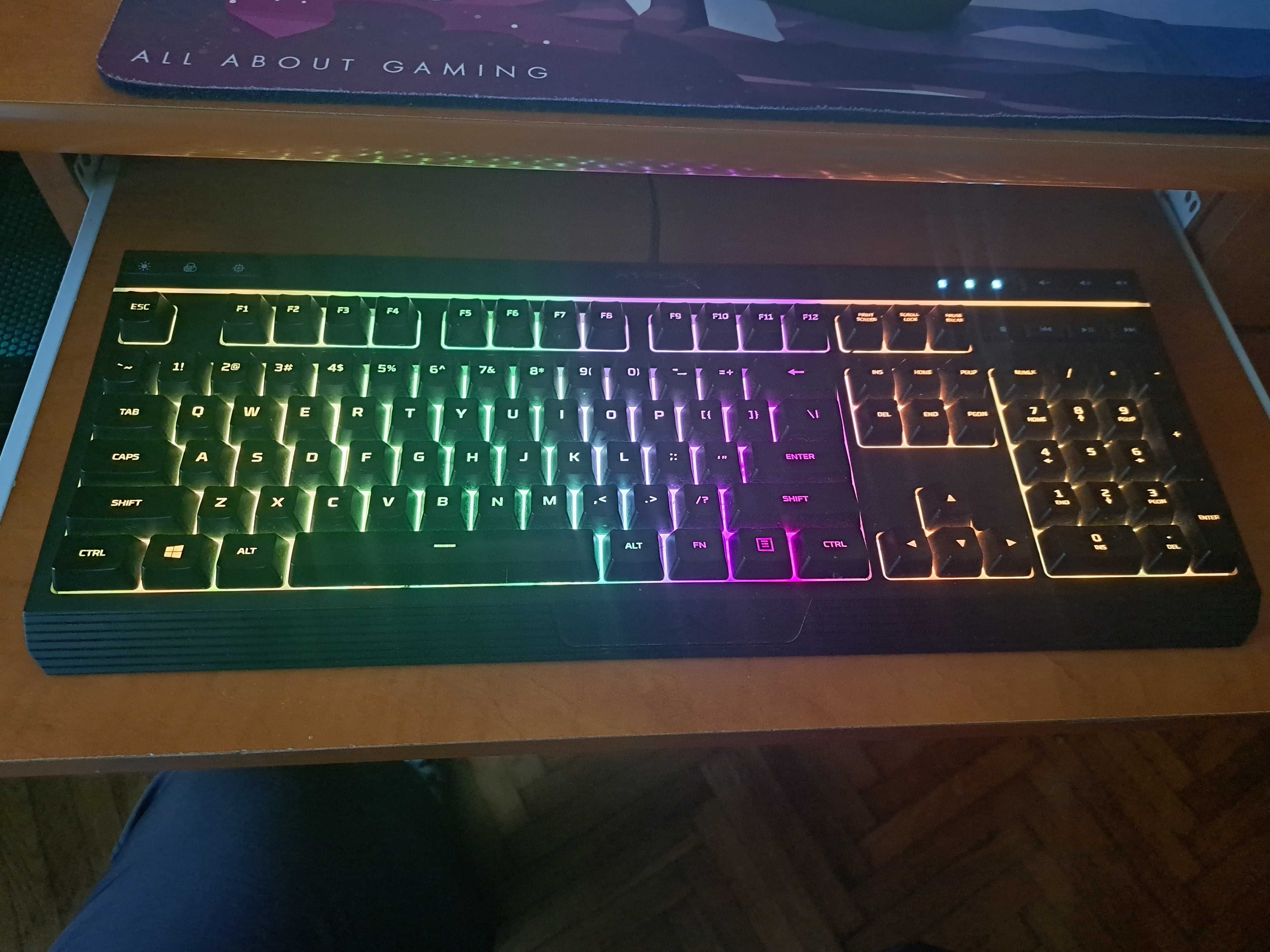 Tastatura gaming HyperX Alloy Core RGB