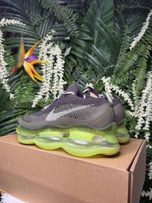 Nike Air Max Scorpion Volt