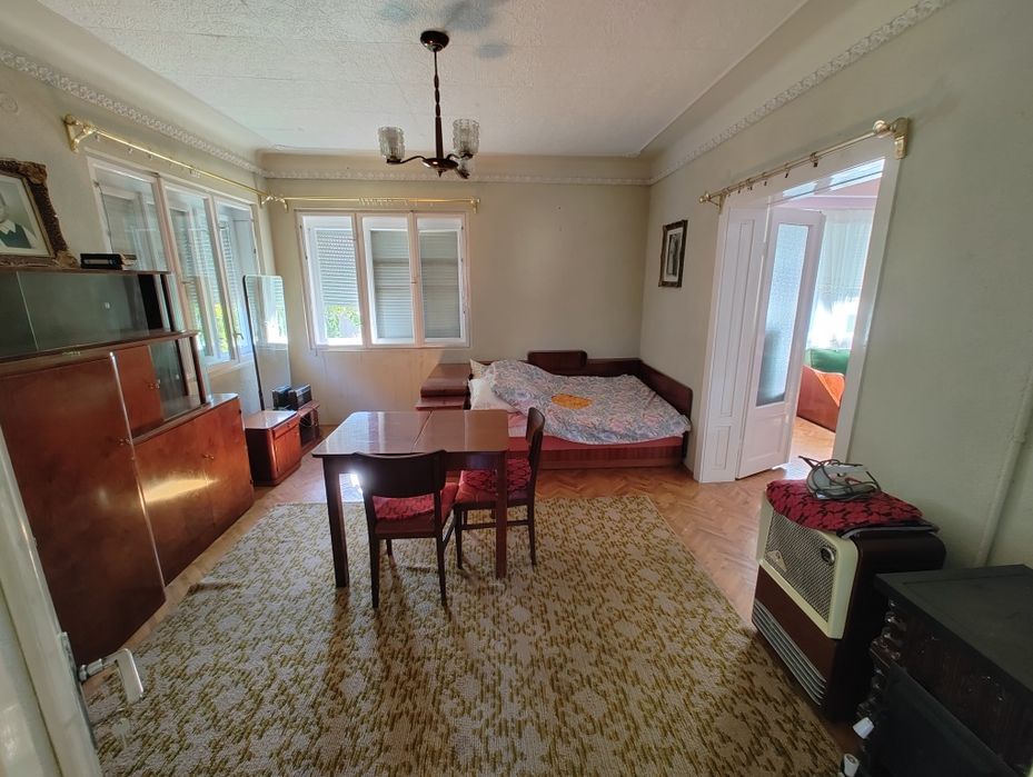 Casă individuală 180 mp + 800 mp teren/livadă – Sărmașu, jud. Mureș