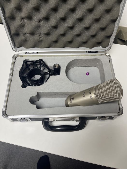 BEHRINGER B1 микрофон для студии