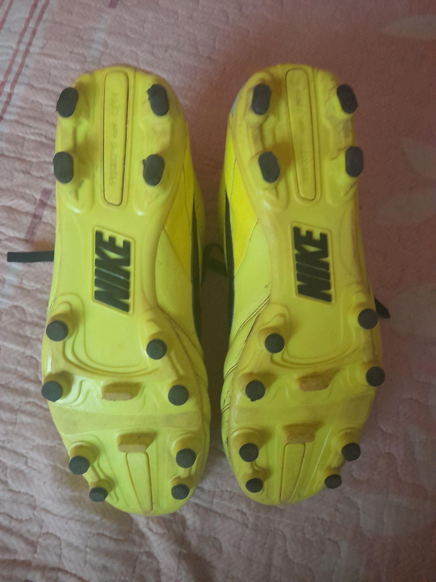 Ghete Fotbal Nike Tiempo Marimea 45