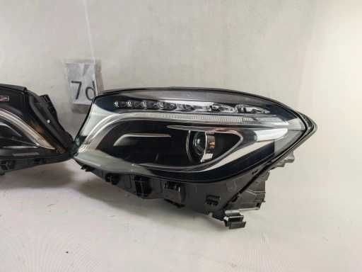 Mercedes GLA X156 W156 far stanga dreapta faruri xenon bi-xenon led