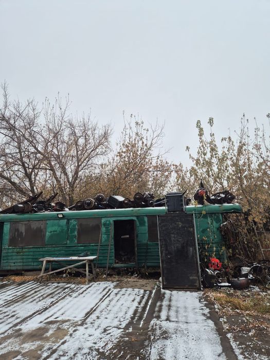 Ось прицепа разные