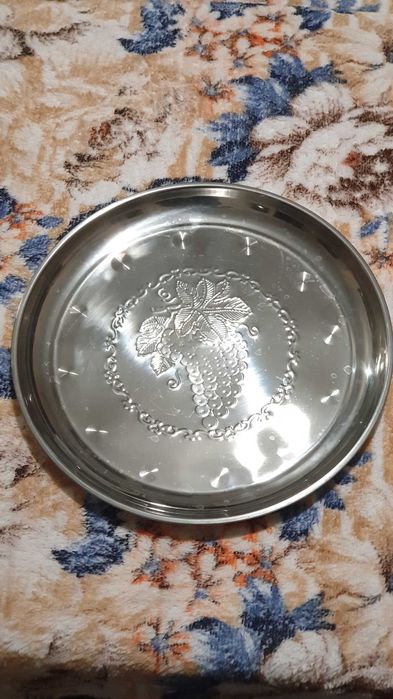 поднос новый, металлический