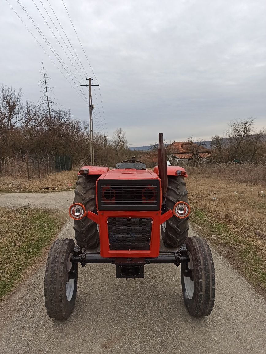 Tractor UTB 445 Românesc