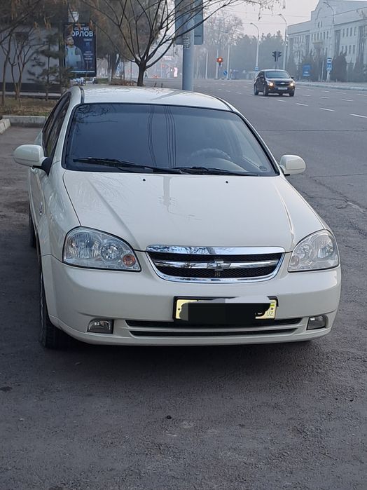 Chevrolet ласетти 1.8 2012