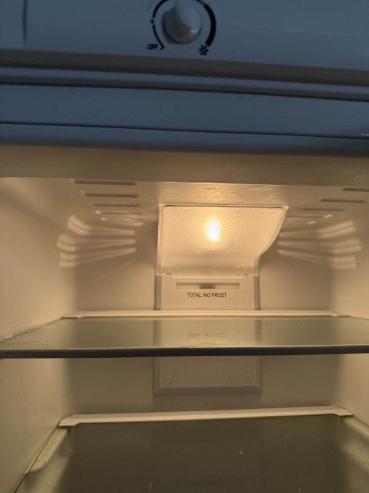 Холодильник Indesit