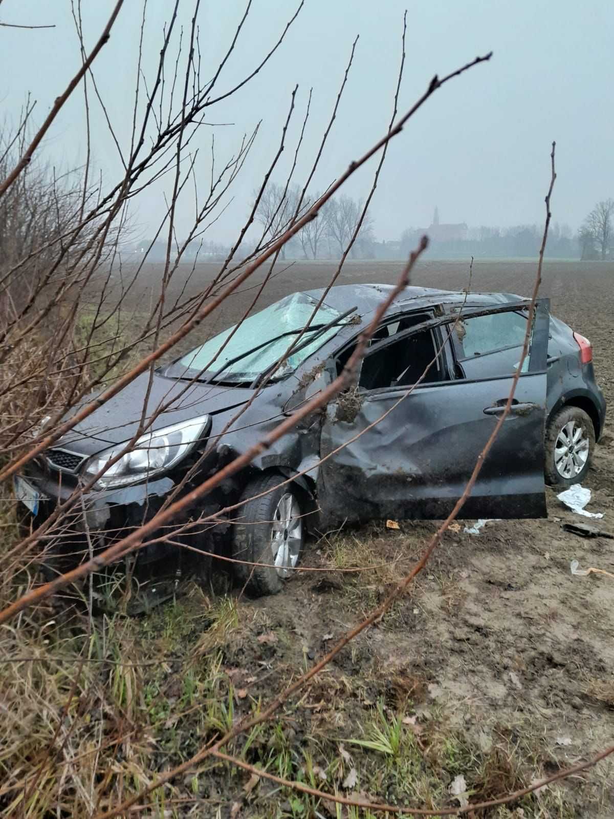 Kia Rio 1,3 i, 2015г. на части !