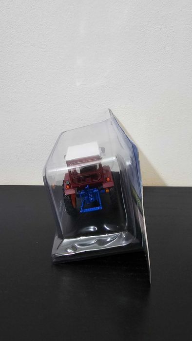 Tractor UTB-650 macheta / UTB 650 1:43 model