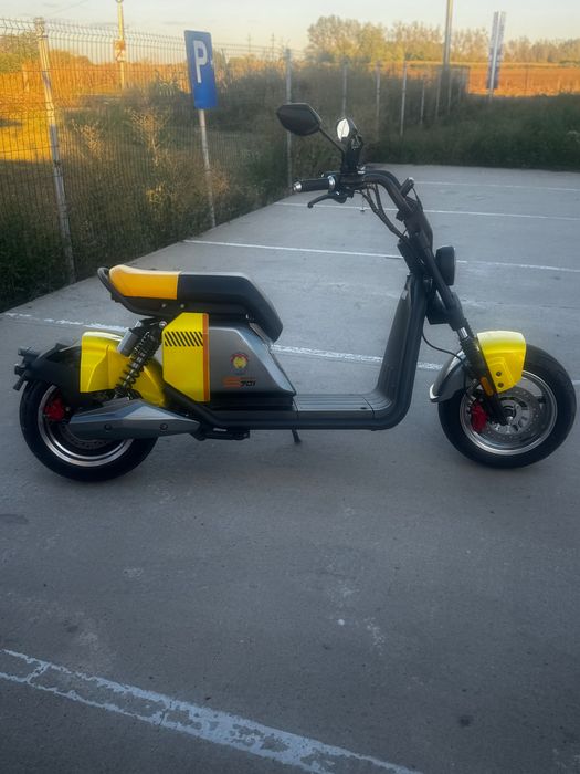 Vând scuter electric s701sport  preț negociabil
