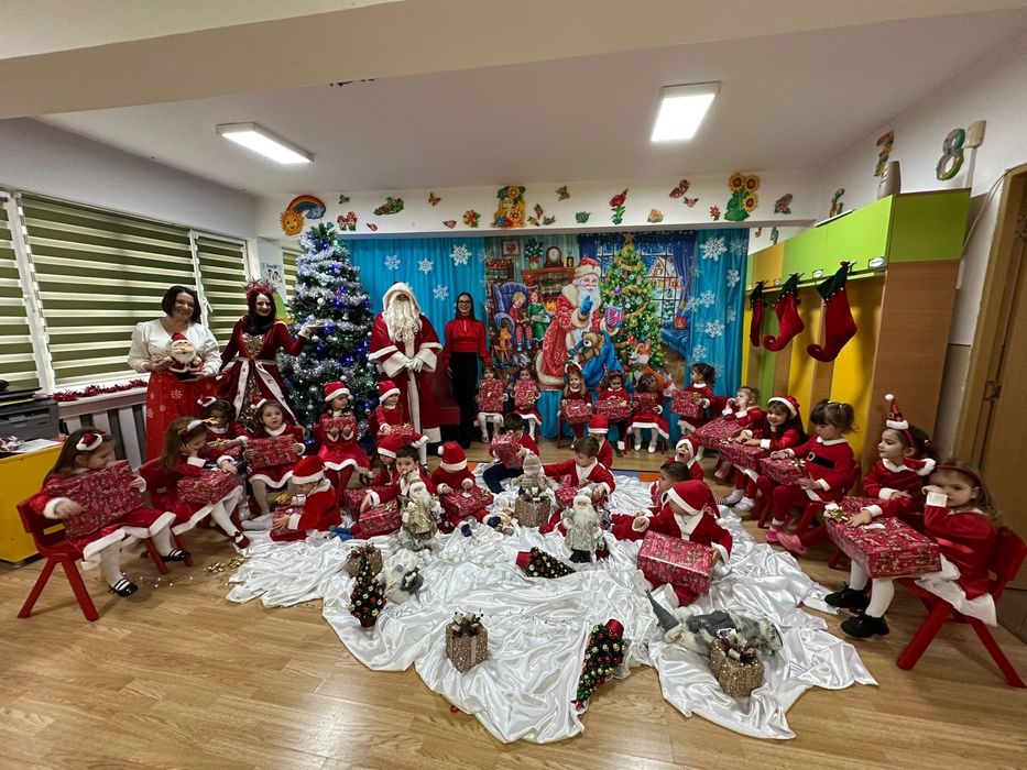 Moș Crăciun de închiriat!