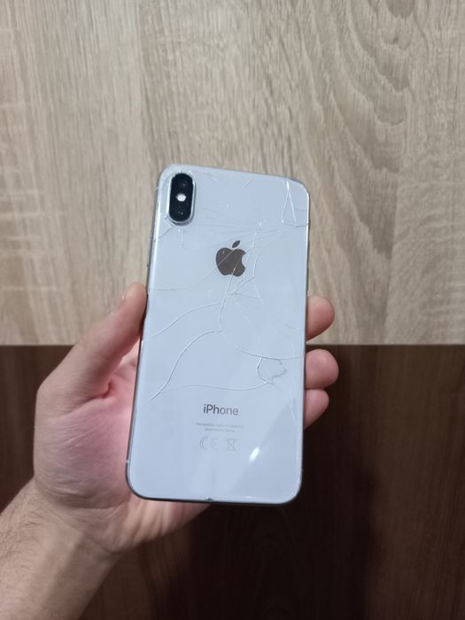 Iphone x 64  bez karopka
