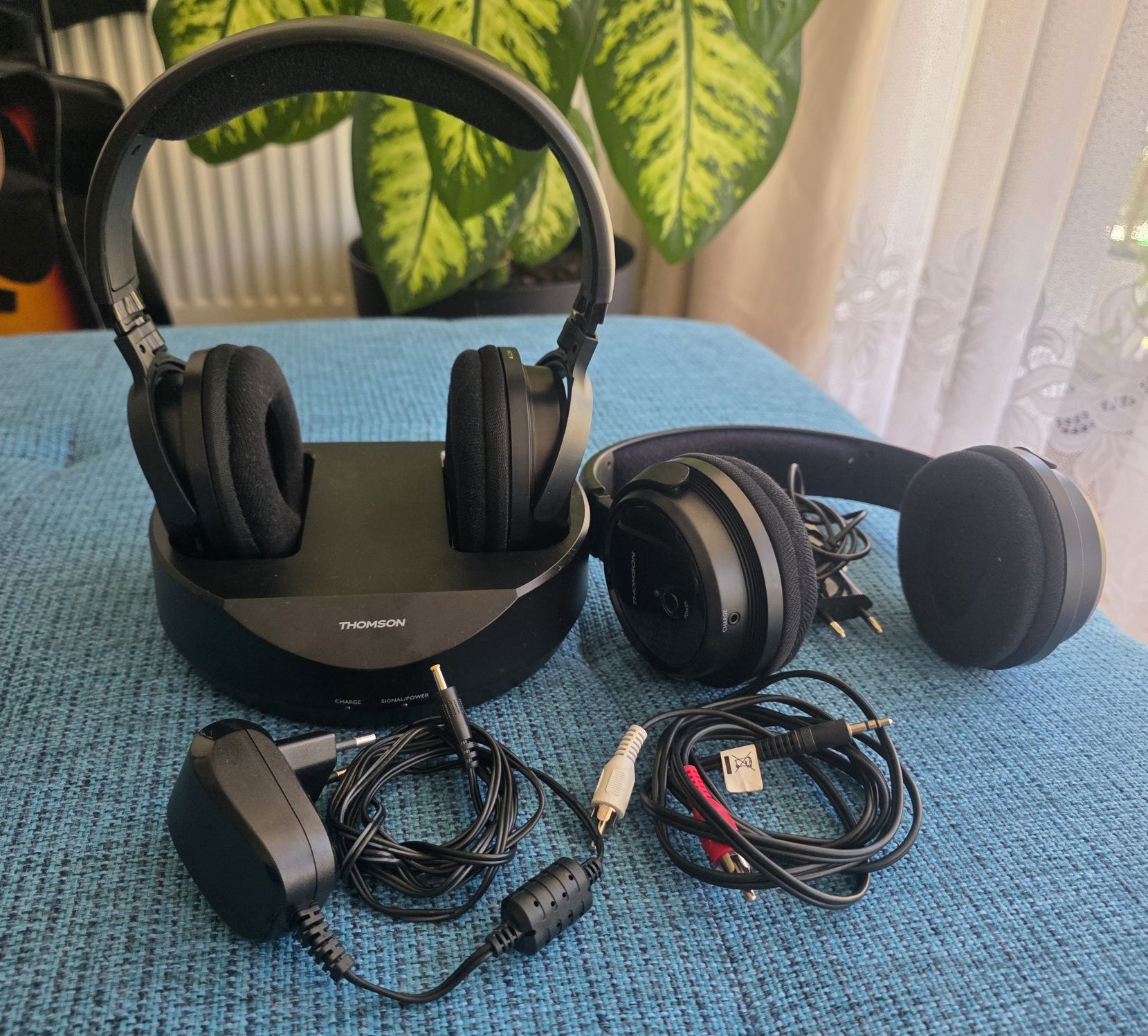 Sistem căști wireless THOMSON WHP3001BK + 2 perechi de căști