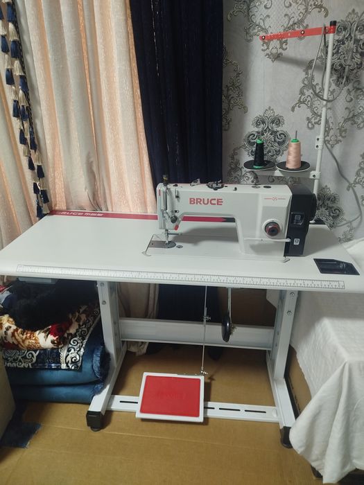 Tikuv mashinasi holati yangidek