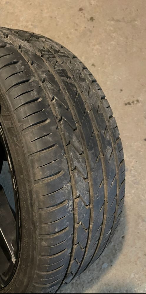 Anvelope M+S 235/35r20 dot 2021 ca noi