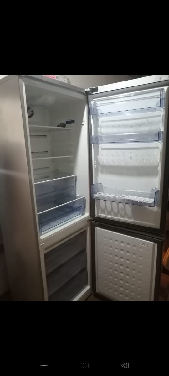 Холодильник продаеться