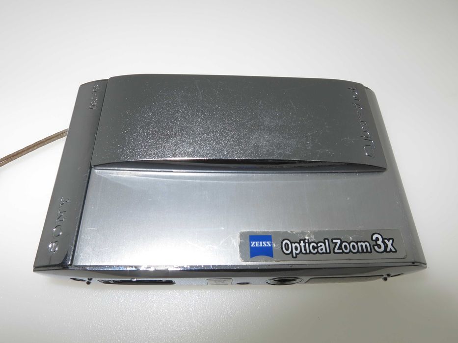 Sony Cyber Shot DSC T5 ултра тънък компактен фотоапарат работи отлично