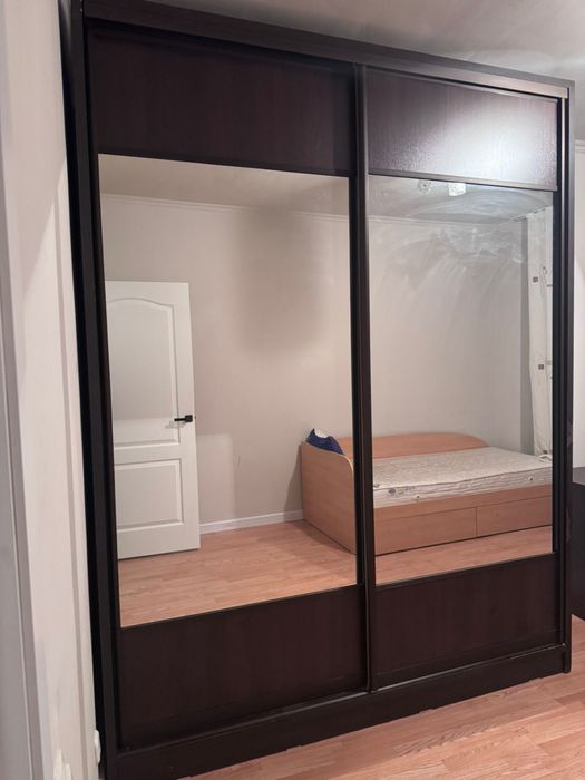 Продам шкаф ЖК Кулагер