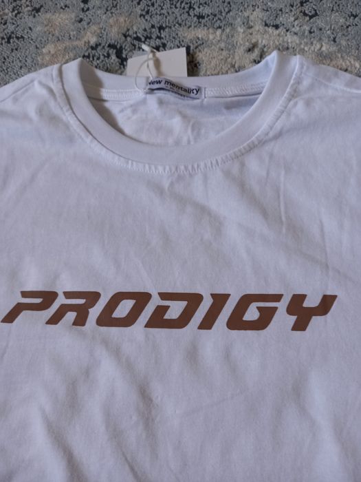 Мъжка бяла тениска