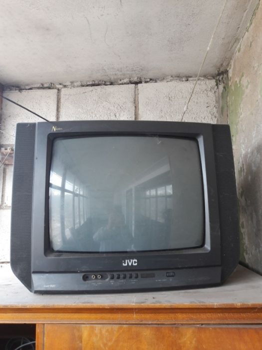 Продам телевизор